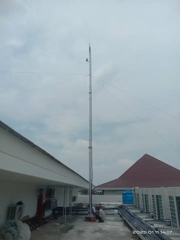 arde petir tiang monopole